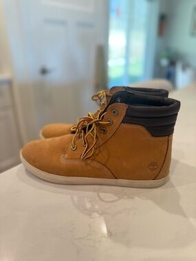 Timberland Women's Size 11 Dausette Wheat Sneaker Ankle Boots